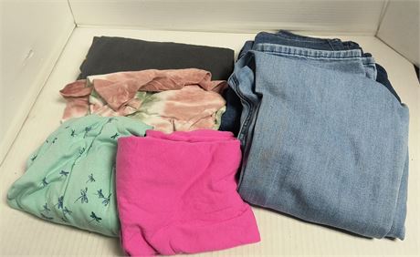 Anne Klein Jeans Missy 12 & Levi Jeans Size 31 & Misc. Shirts