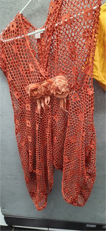 4 Pieces of vintage clothing