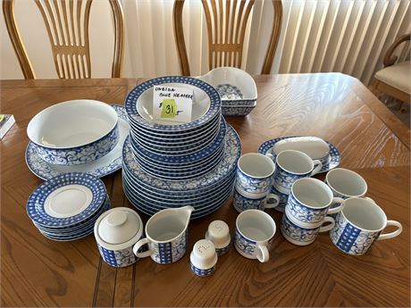Oneida Blue Heather Set