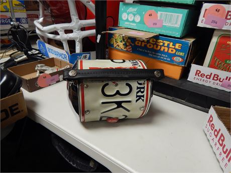Unique License Plate Purse. Handle Is Broken And Needs Repaired