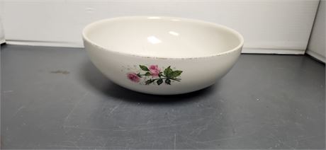 Vintage Hall Superior Kitchen Ware Heather Rose Salad Bowl.