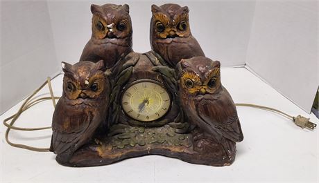 Lanshire Synchrondous Self-Starting Electric Clock Vintage Owl Lamp
