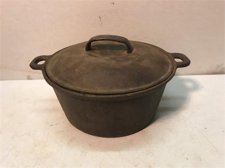 Cast Iron Dutch Oven with Lid