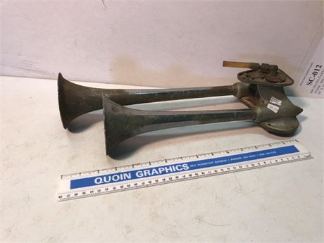 Double Dual Air Horn