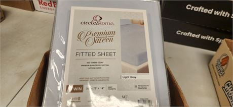 Circles Home Twin Fitted Sheet.