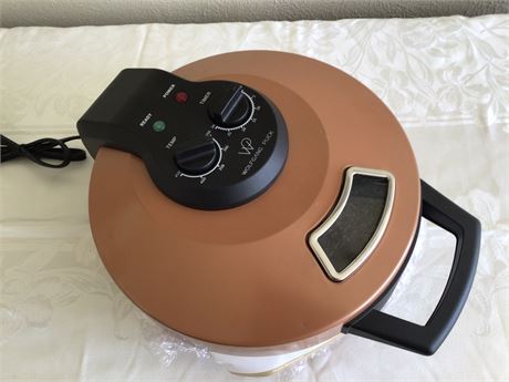 Brand New Wolfgang PUCK Countertop Baker