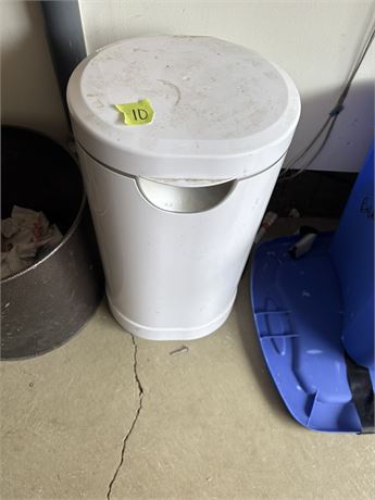 Diaper Can