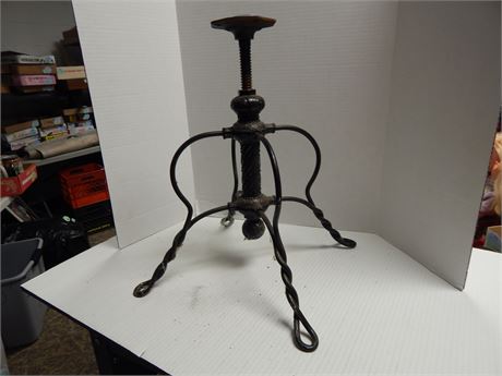 Bottom of vintage adjustable chair
