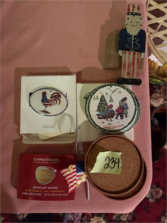 Americana & Christmas Henn Ornaments, Shaker Coasters