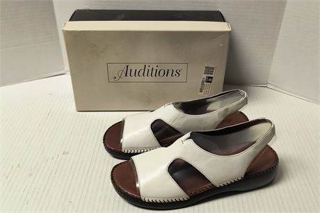 Auditions Woman's Shoes. Size 12m