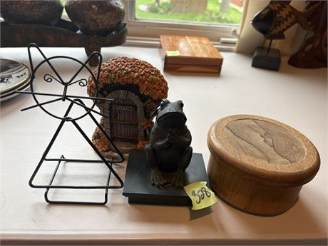 Napkin Holder, Frog, Coasters