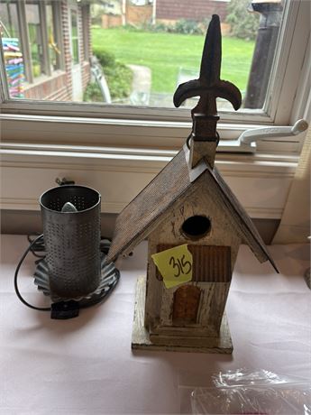 Country Style Light, Birdhouse