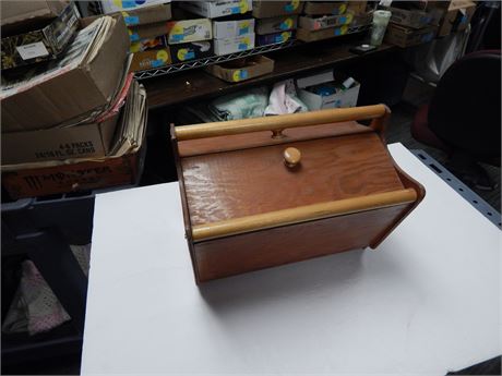Mid Century Modern Sewing Box With Storage