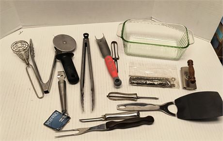 Lot Of Kitchen Items
