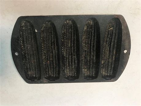 Lodge Cast Iron Corn Cobb Mold