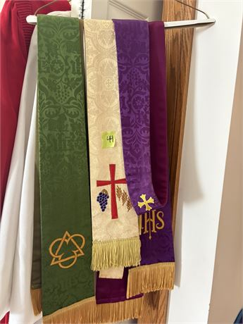 Clergy Stolls