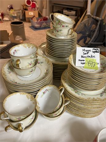 Noritake China Set (Matches Lot 153)