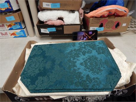 Placemats & Table Runner