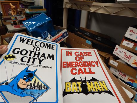 Welcome To Gotham City & In Case Of Emergency Call Batman Signs