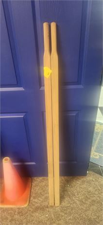 Wheel barrow handles