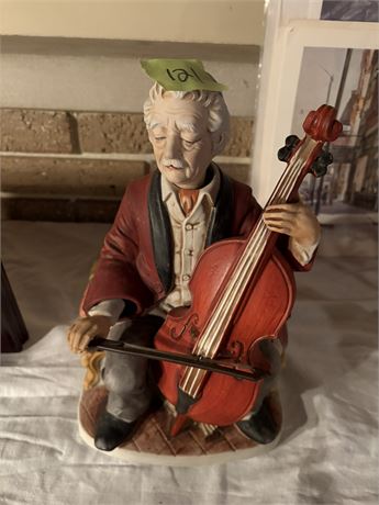 Musical Figurine