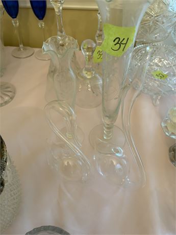 Vases, Swans