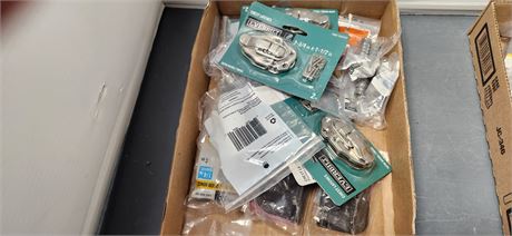 Flat Of Various Hinges
