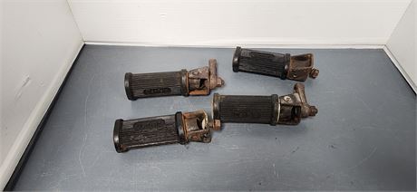 Motorcycle Foot Pegs. (Denfeld)