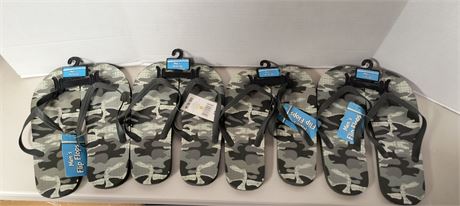 Lot Of Men's Flip Flops. Size Medium 9/10 & Large 11/12