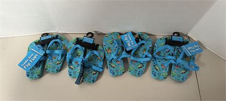 Toddler Boy's Flip Flops. Size Small 5/6