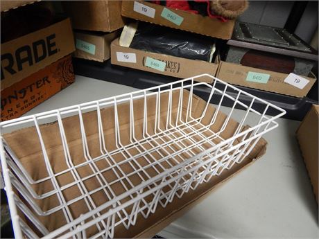 2 wire baskets