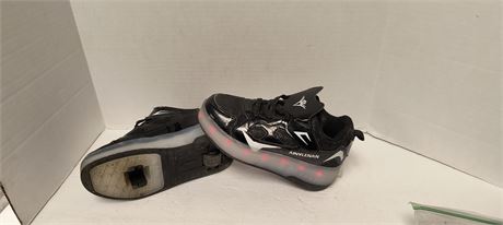 Ainvlenan Roller Shoes With Wheels. Size 3.5