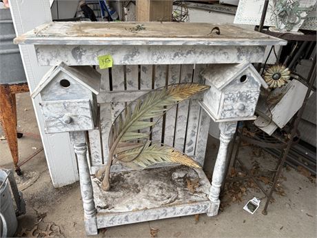 Birdhouse Display Shelf