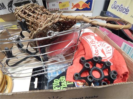 Flat Of Miscellaneous Items