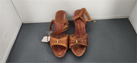 Vintage Wood Hush Puppies Shoes.