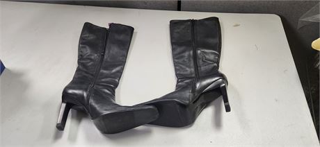 Vintage Black Boots. Size 10M