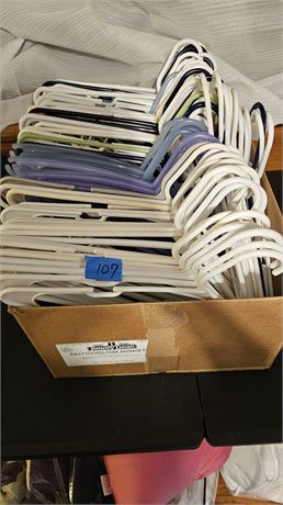 Plastic hangers