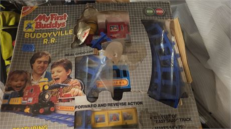 Buddyville train set