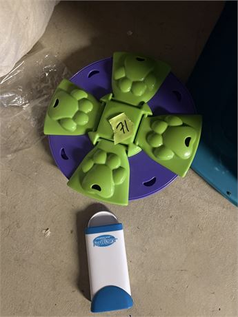 Pet Snack Tray and Fur Wizzard