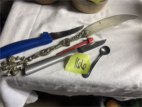 Knives, Spoon