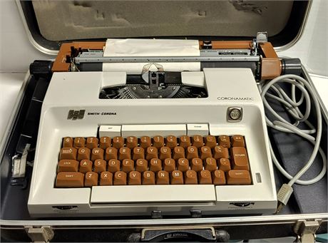 Smith Corona Coronamatic Typewriter