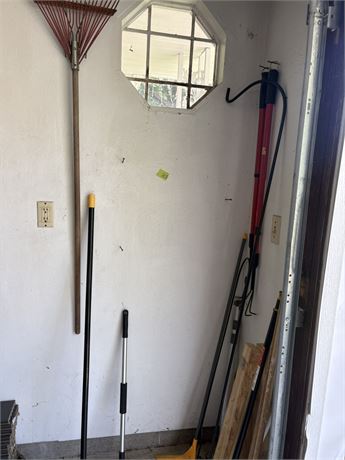 Misc Lot, Outdoor Tools