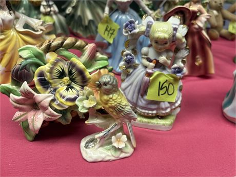 Figurines (3)