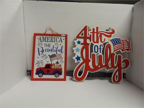 Lot Of 4TH Of July Decorations