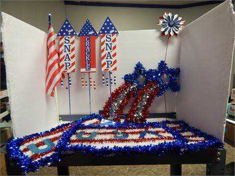 Lot Of 4TH Of July Decorations