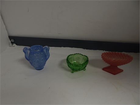 Flat Of Collectible Glassware