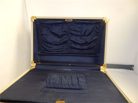 Samsonite Suitcase