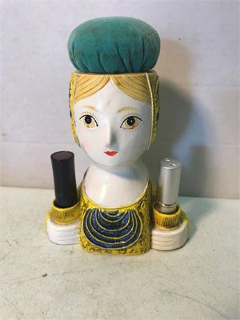 Midcentury Pincushion by Collegiate