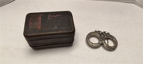 Dustfoe Nonemergency Gas Respirator & Handcuff Belt Buckle