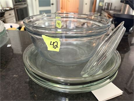 Glass Pyrex Pie Pans and Bowls